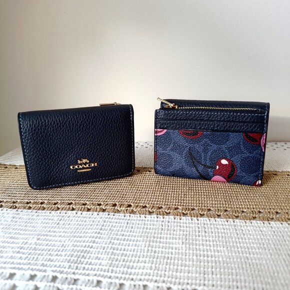 Coach Card Holder Wallet In Signature Canvas With Cherry Print CZ448 Navy blue - Picture 3 of 8